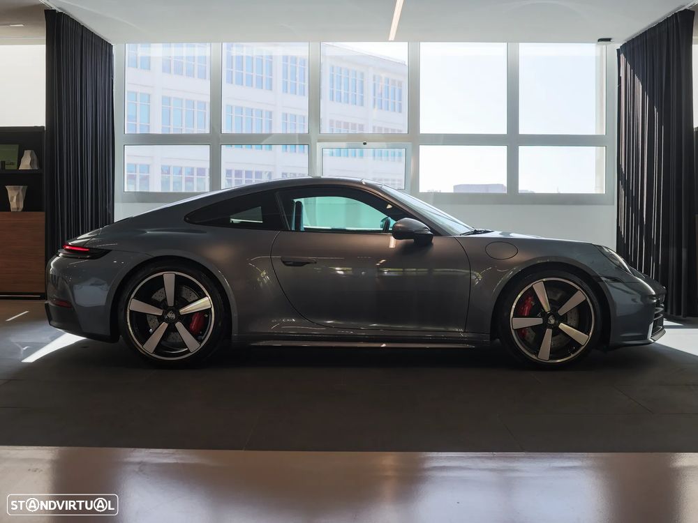 Porsche 911 (992) Carrera S - 9