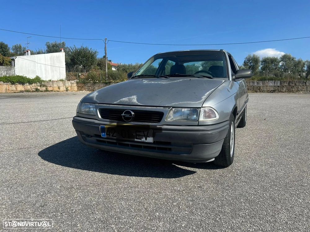 Opel Astra - 1
