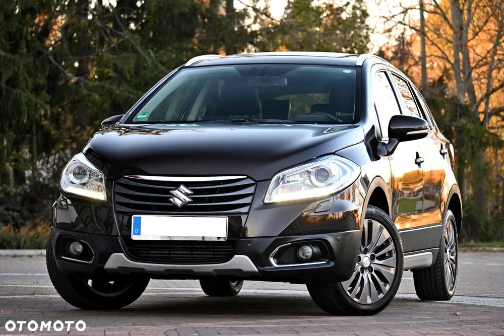 Suzuki SX4 S-Cross 1.6 DDiS Premium 4WD - 2