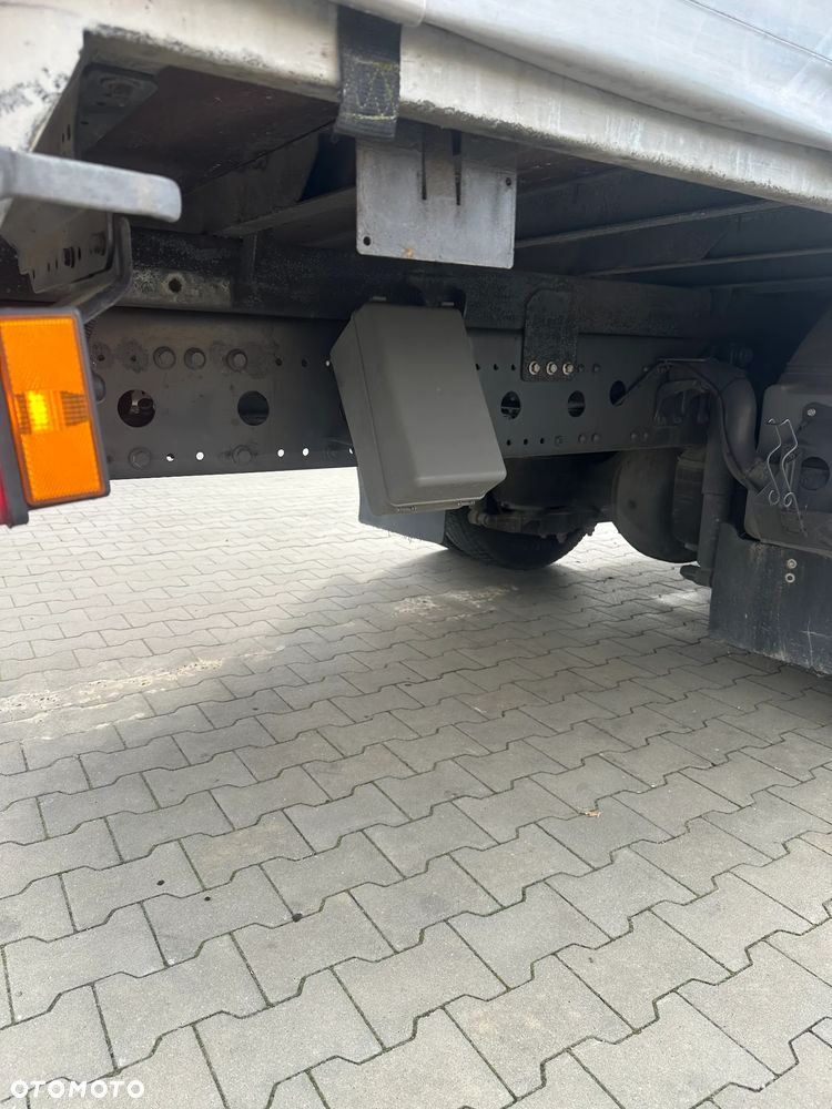 Mercedes-Benz ATEGO - 11