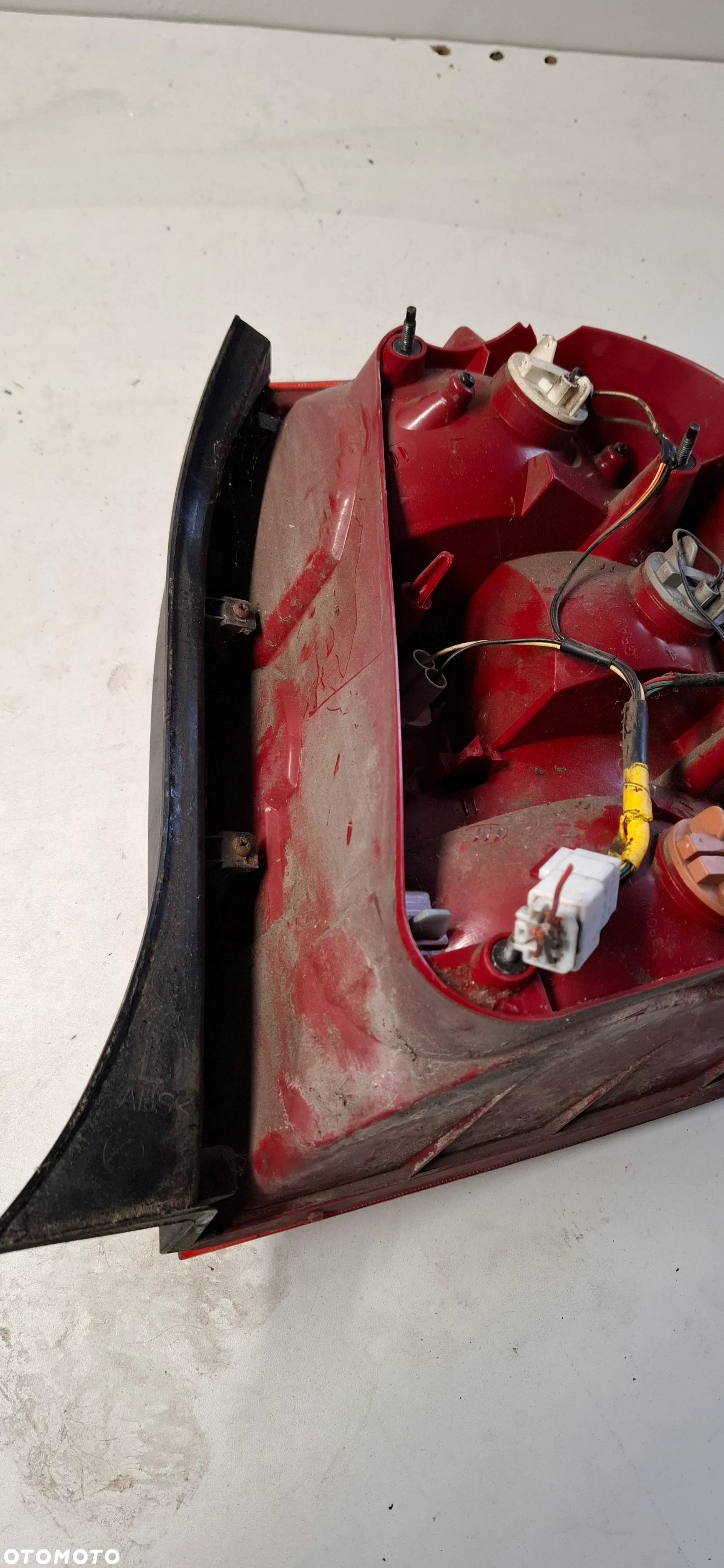 LAMPA LEWY TYŁ KIA CERATO 04R HB - 4