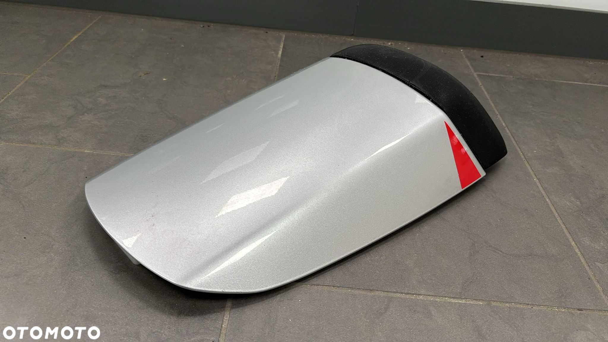 Nakładka Siedzenia pasażera Osłona Suzuki GSXR 600. 750. 1000 [496] - 1