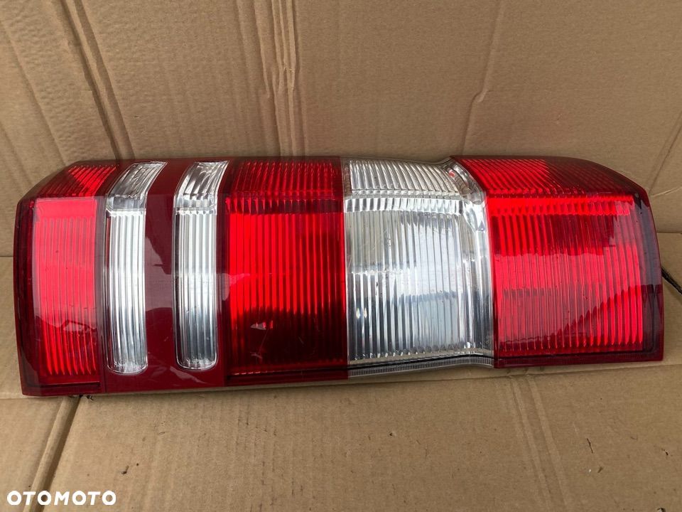 Lampa tył tylna Prawa MERCEDE SPRINTER 2006- 906