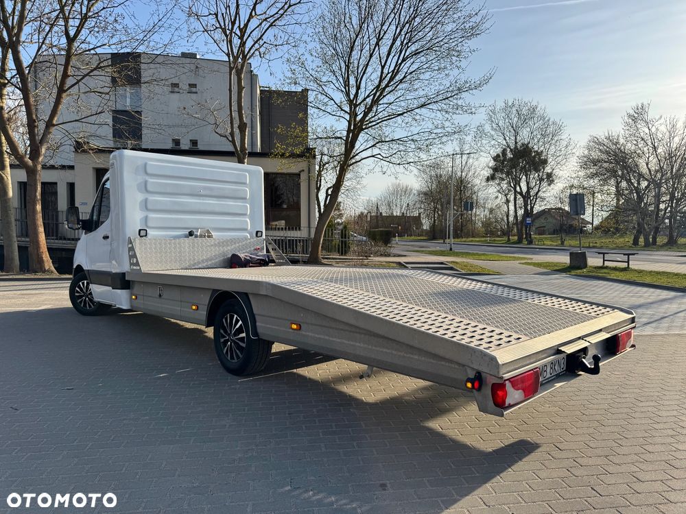Mercedes-Benz Sprinter 907 - 37