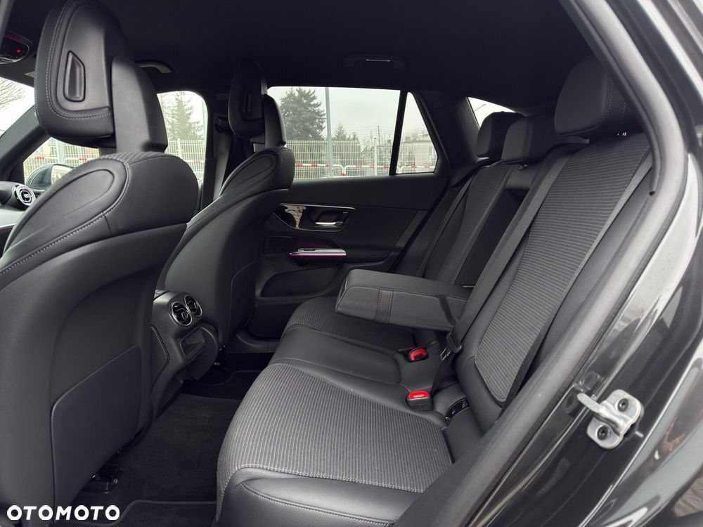 Mercedes-Benz GLC - 25