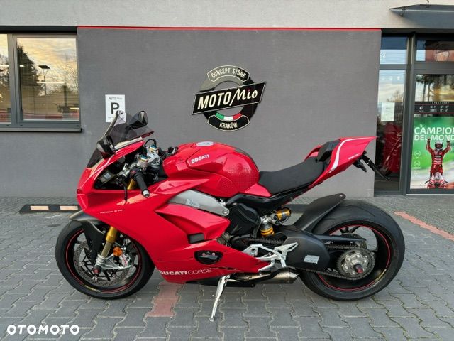 Ducati Panigale V4S - 4