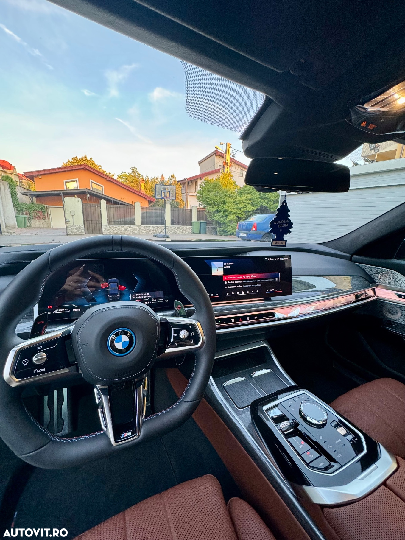 BMW M7 M760e xDrive AT PHEV - 11