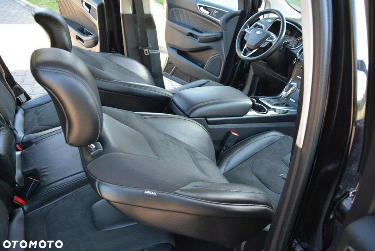 Ford Edge 2.0 TDCi Bi-Turbo 4x4 Titanium - 17
