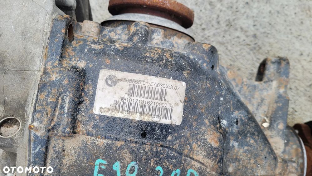 Dyfer dyferencjał most tył tylny BMW E90 E91 2,0 D 7598855 3,07 - 3