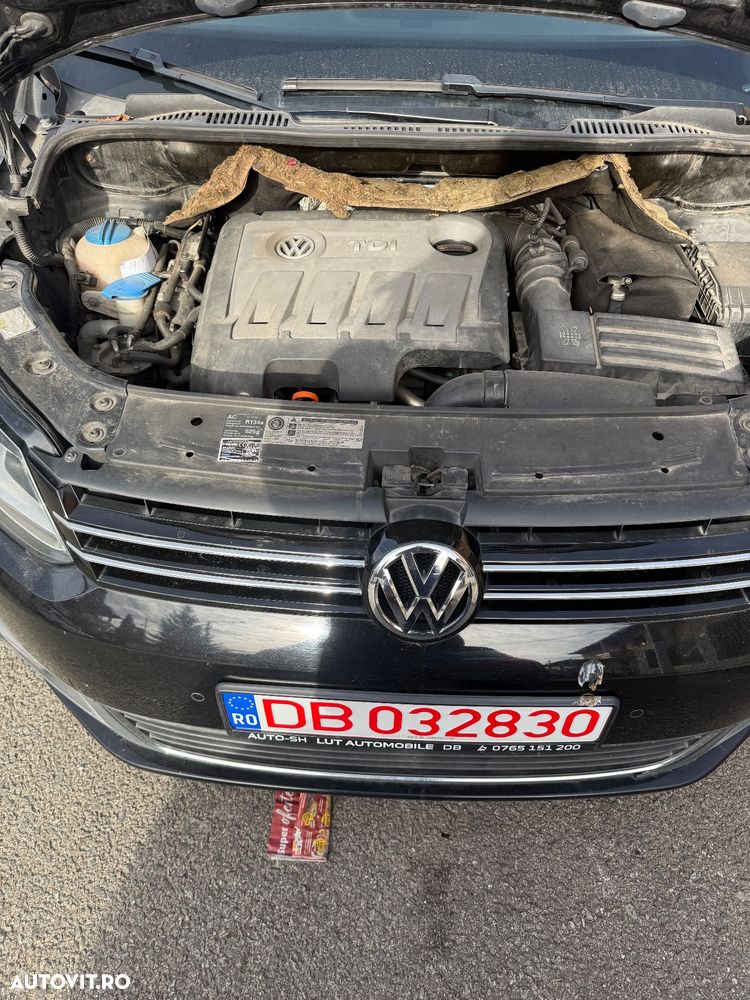 Volkswagen Touran 2.0TDI Highline - 4