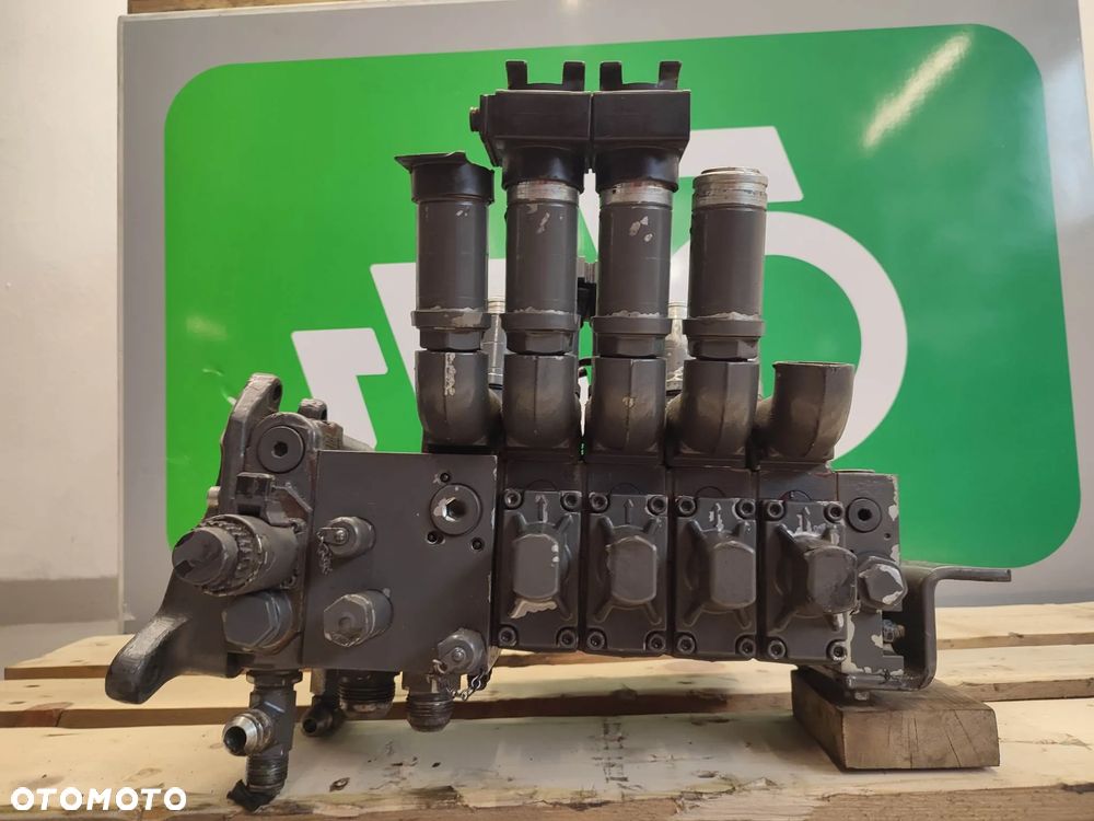 Rozdzielacz hydrauliczny Valtra N 163 (36448900) - 11
