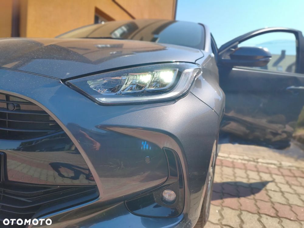 Toyota Yaris - 5