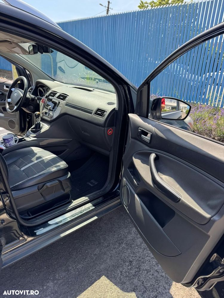 Ford Kuga 2.0 TDCi 4WD Titanium - 12