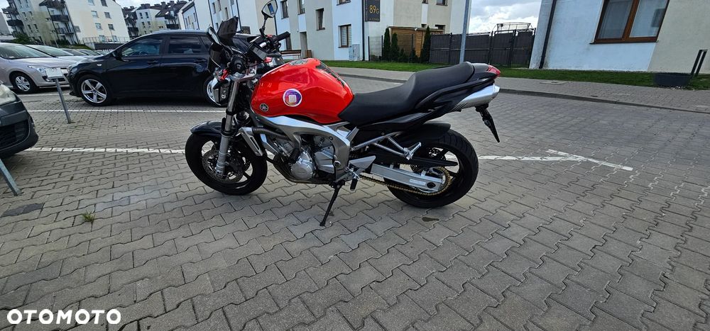 Yamaha FZ6