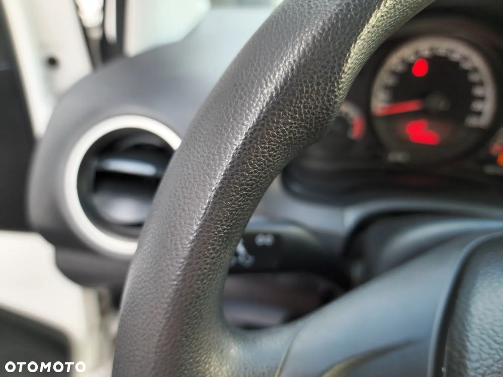 Volkswagen up! (BlueMotion Technology) move - 21