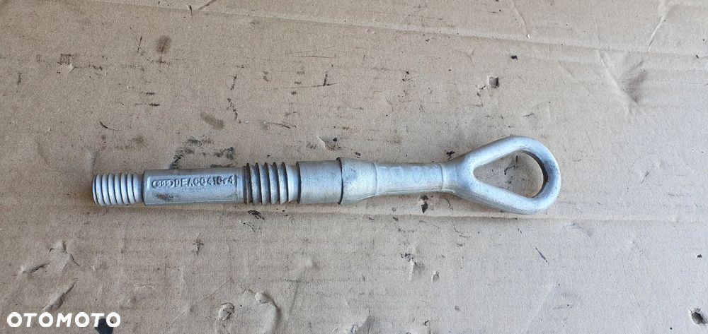 Hak holowniczy ucho Audi A8 D3 4E0805782C - 4