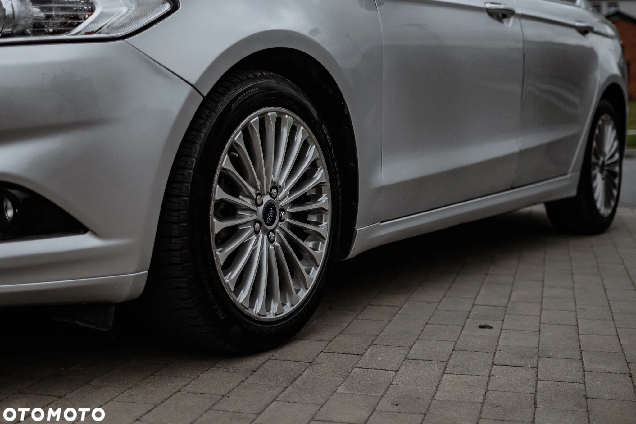 Ford Fusion 2.0 EcoBoost Titanium - 17