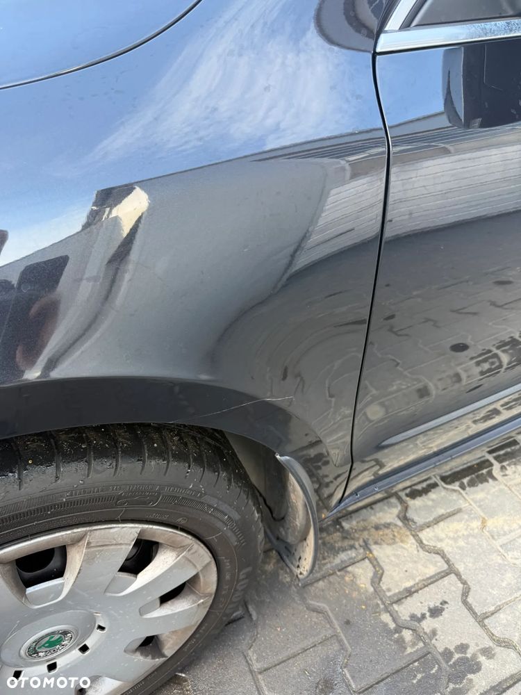 SKODA SUPERB II 9910 BŁOTNIK LEWY PRZÓD PRZEDNI - 4