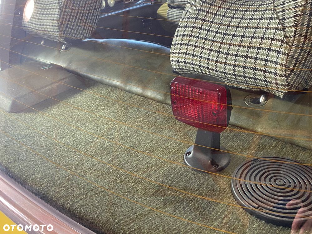 Mercedes-Benz W123 - 33