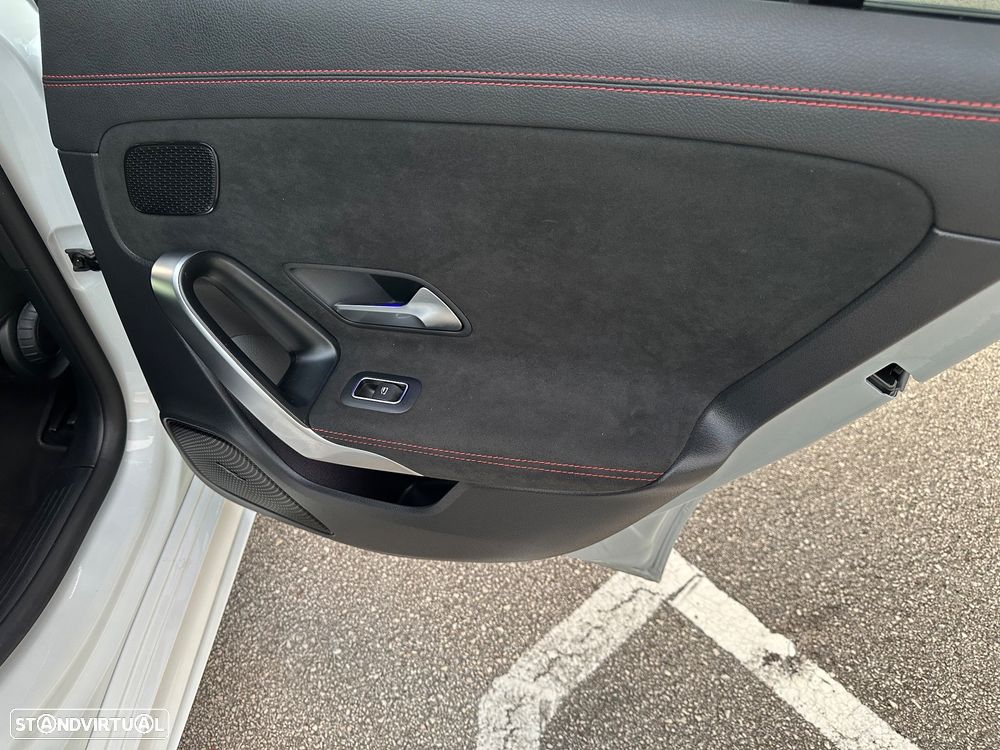 Mercedes-Benz CLA 250+ ver-4--maticplus - 34