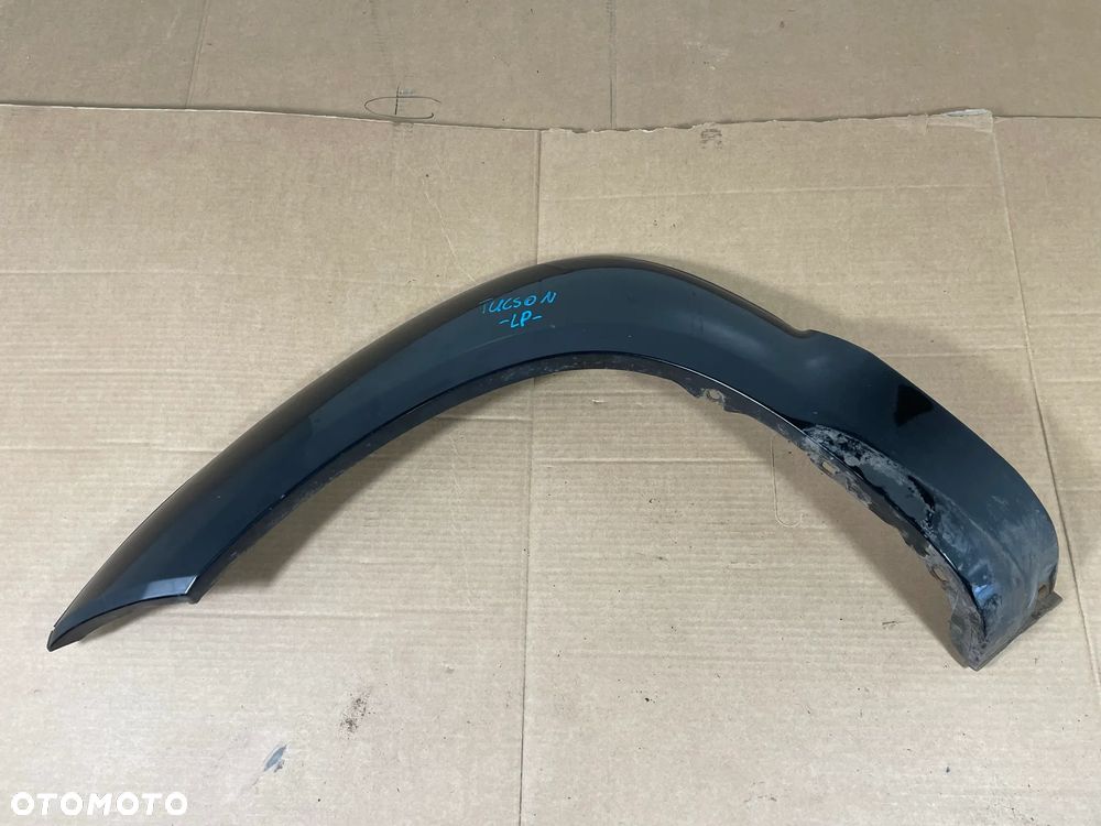 HYUNDAI TUCSON 04-10 NAKŁADKA NA BŁOTNIK BŁOTNIKA LEWA PRZEDNIA LEWY PRZÓD - 1
