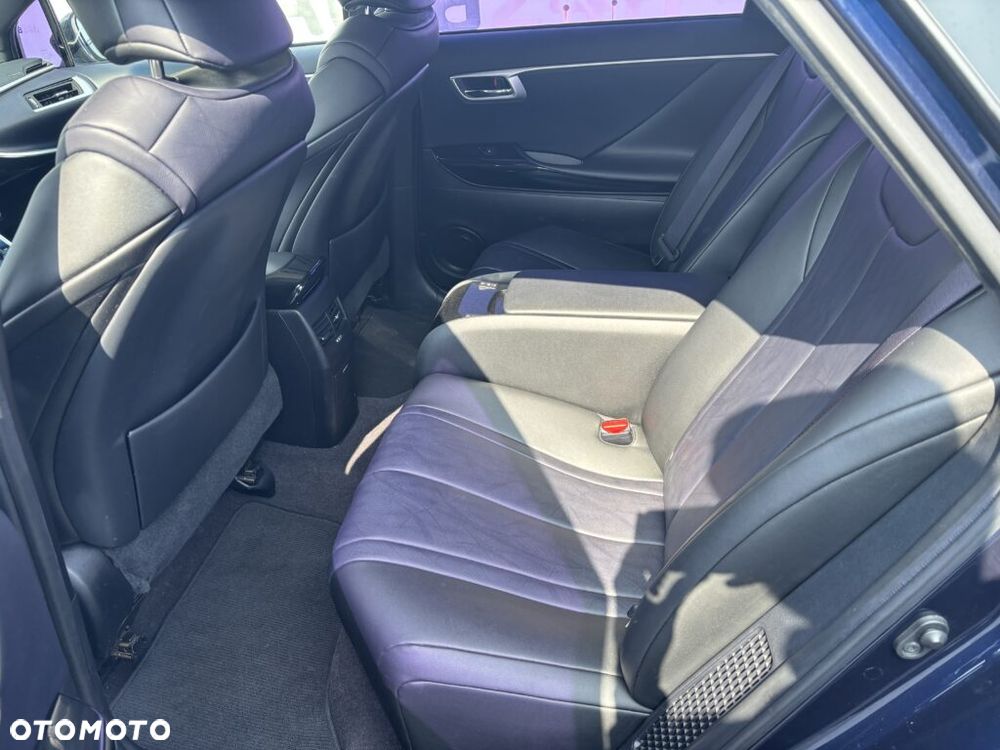 Toyota Mirai - 11
