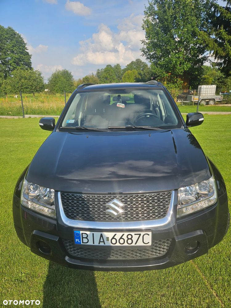 Suzuki Grand Vitara 2.0 - 1
