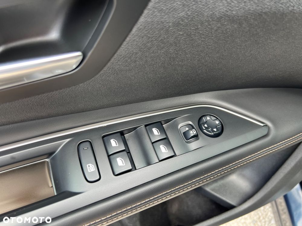 Peugeot 5008 2.0 BlueHDI GT S&S EAT8 - 22