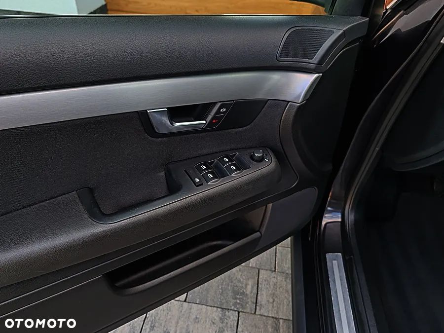 Audi A4 Avant 2.0 TDI - 22