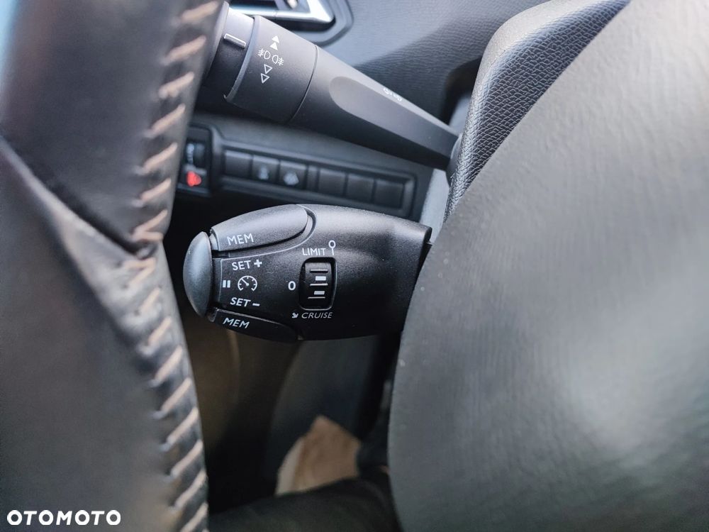 Peugeot 308 - 21