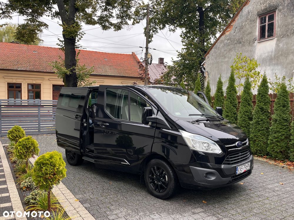 Ford Tourneo Custom - 21