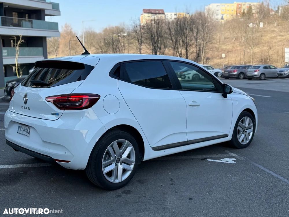 Renault Clio V E-Tech 145 Evolution - 3