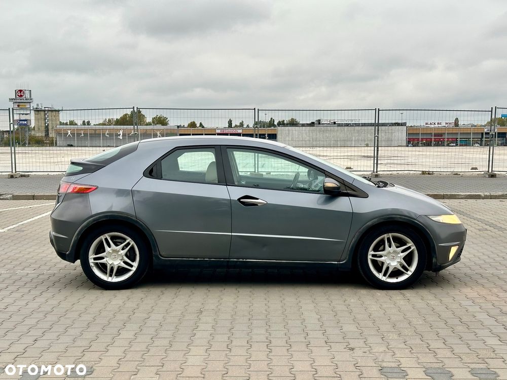 Honda Civic 1.8 Comfort - 4