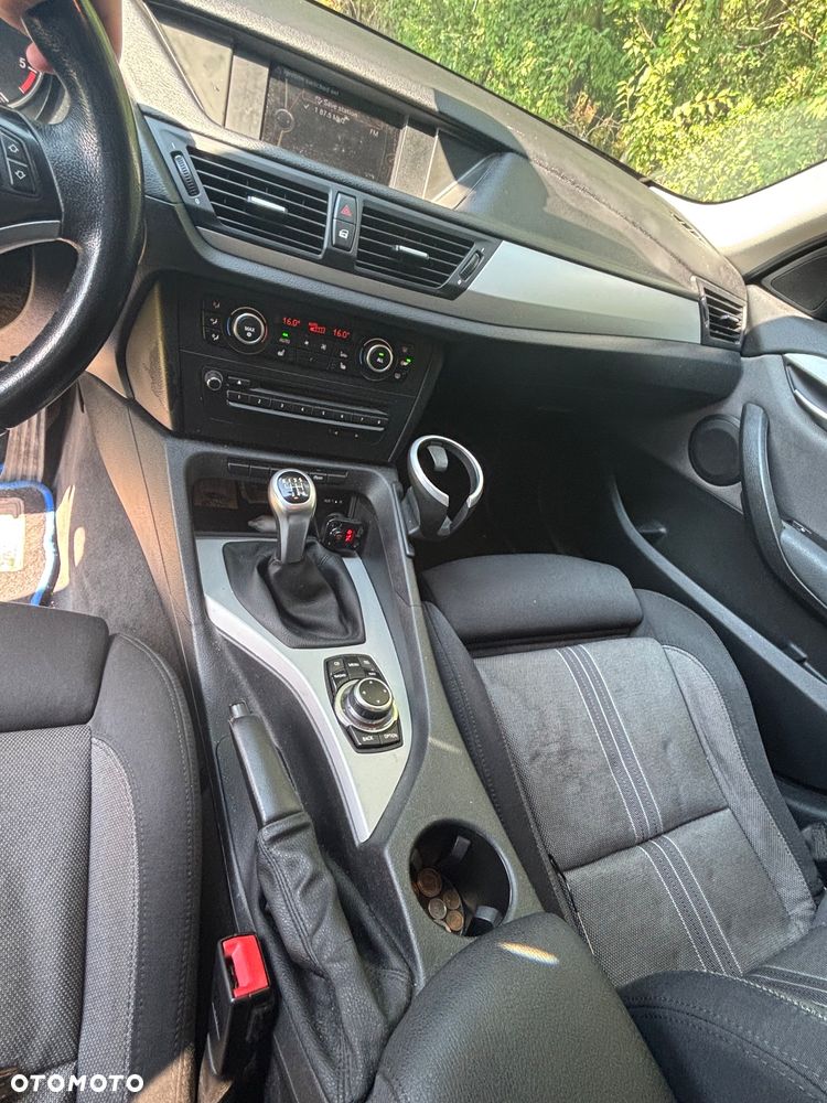 BMW X1 sDrive18d - 9