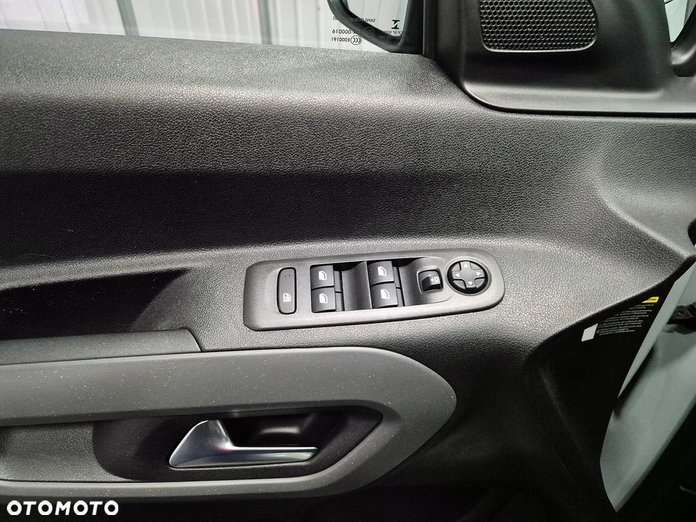 Citroën Berlingo M BlueHDi 130 SHINE - 26