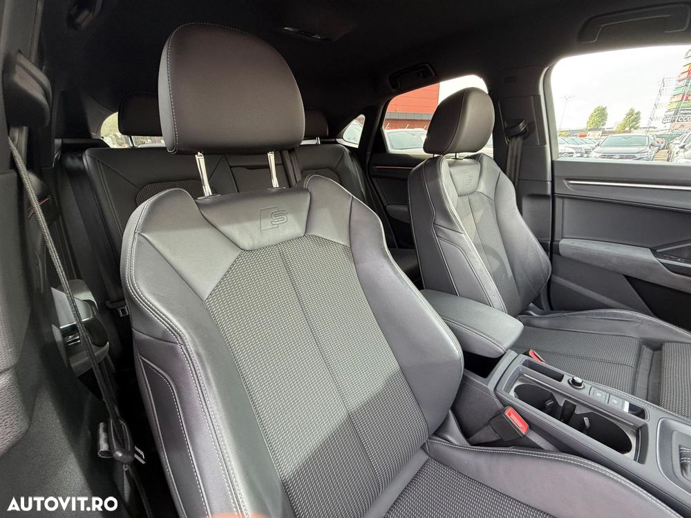 Audi Q3 - 24