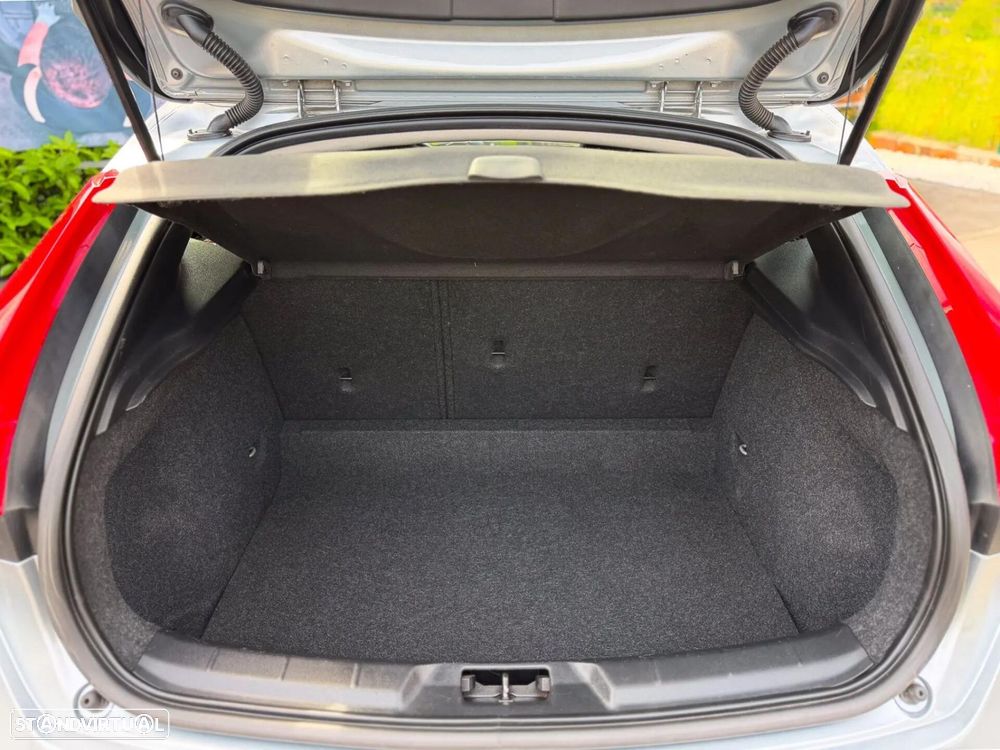 Volvo V40 1.6 D2 Kinetic Eco - 12