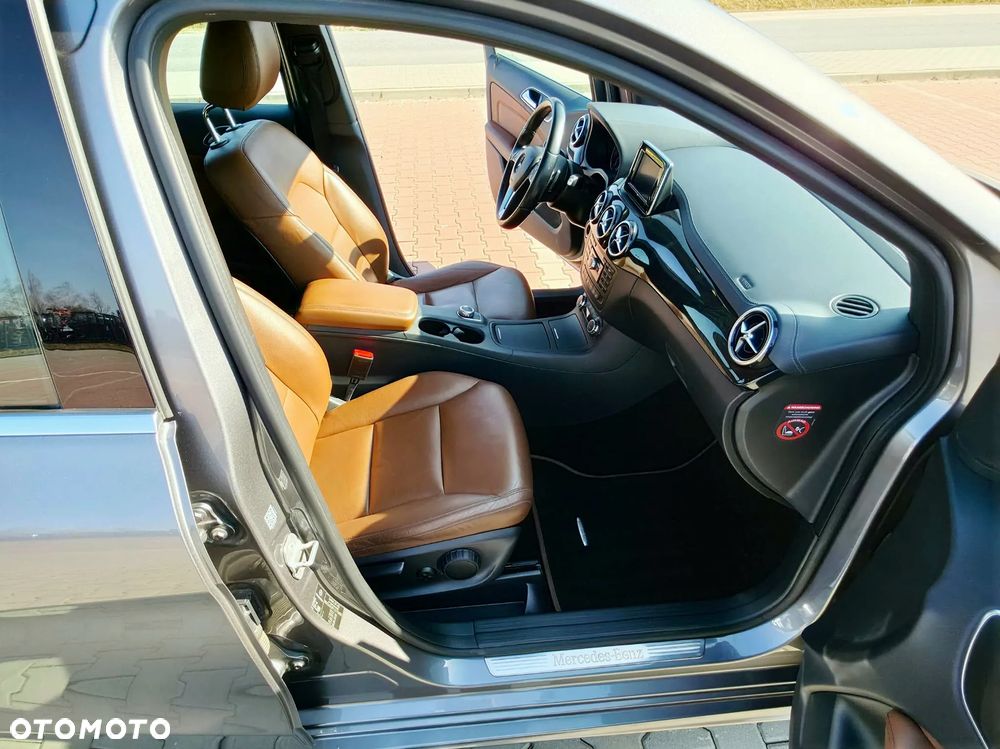 Mercedes-Benz Klasa B 200 CDI (BlueEFFICIENCY) 7G-DCT - 10