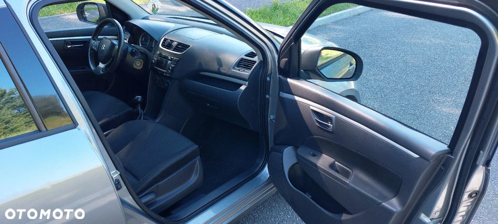 Suzuki Swift - 8