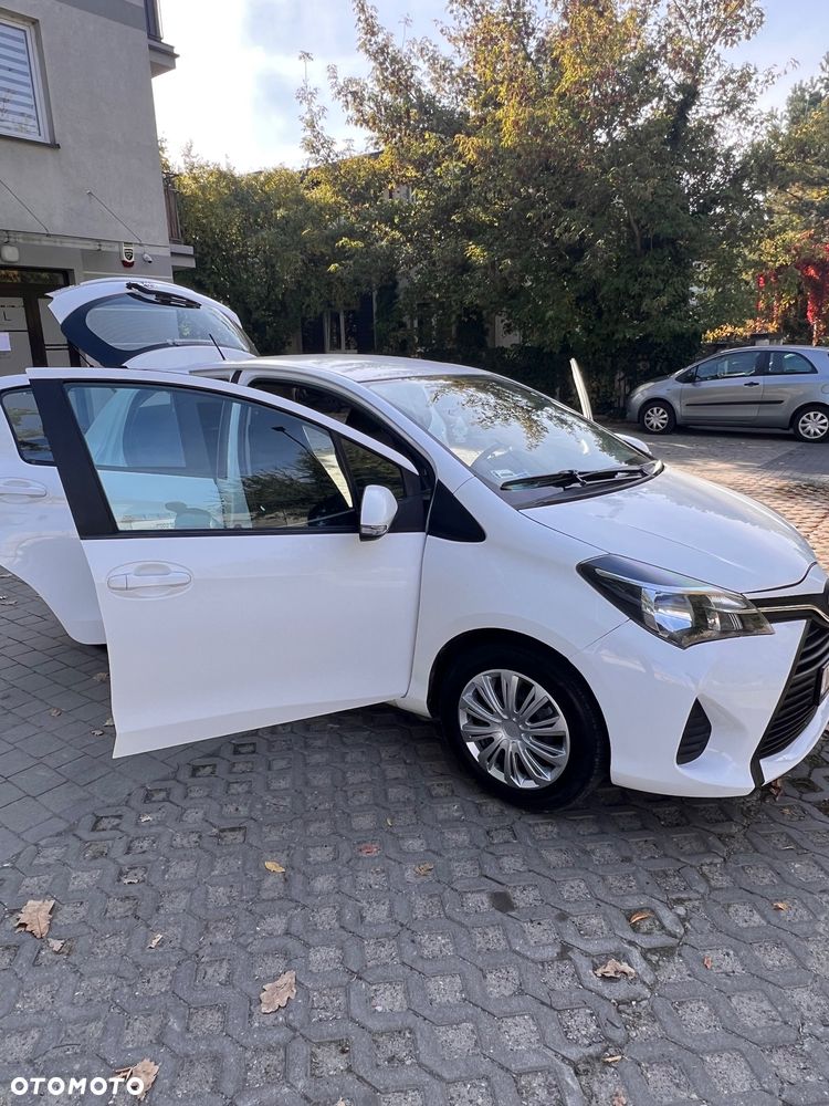 Toyota Yaris - 17