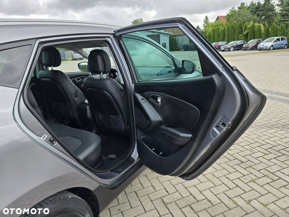 Hyundai ix35 - 23