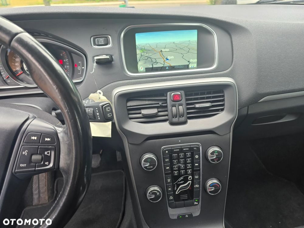 Volvo V40 - 6