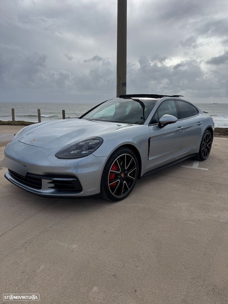 Porsche Panamera 4 E-Hybrid Platinum Edition com PDLS - 1