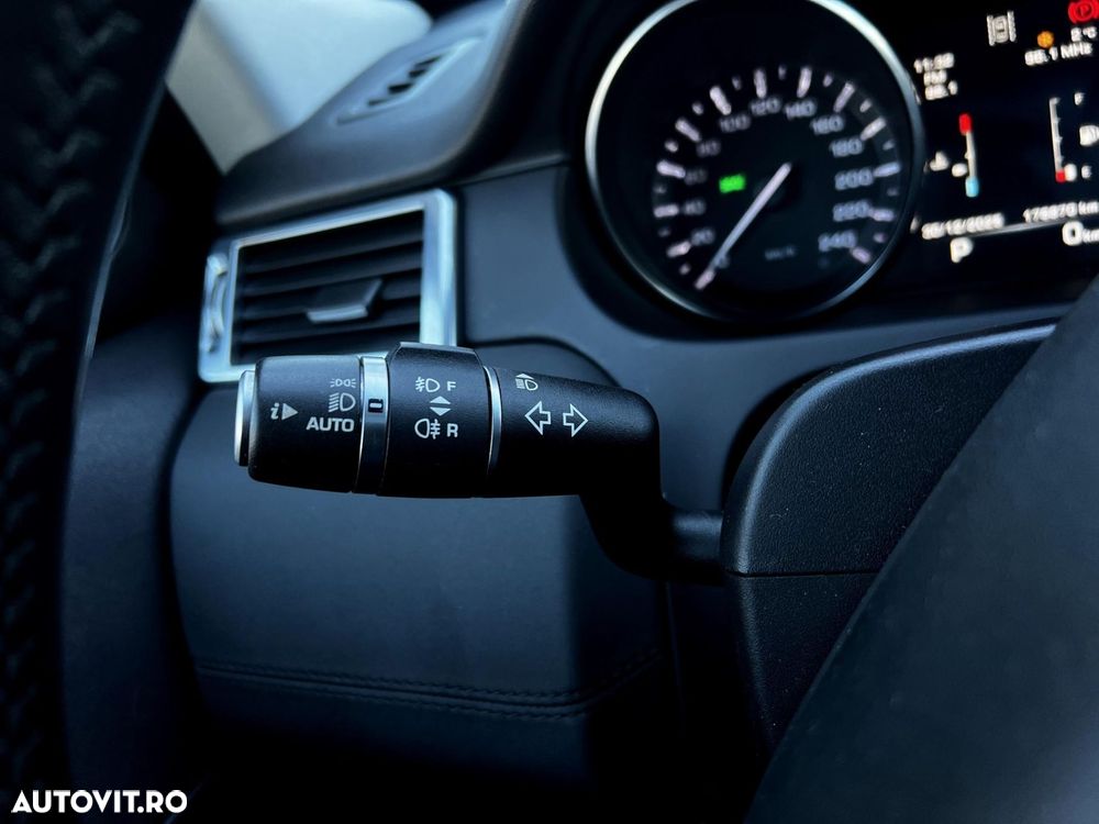 Land Rover Discovery Sport - 18