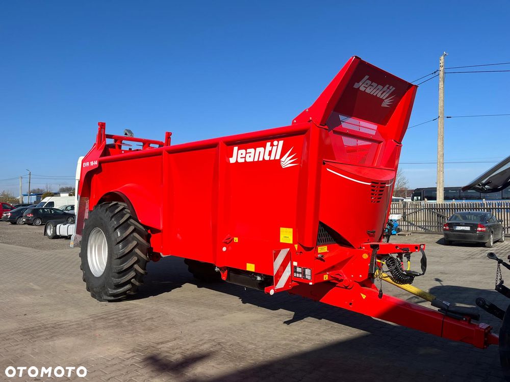 Inny Jeantill EVR 18-14 - 1