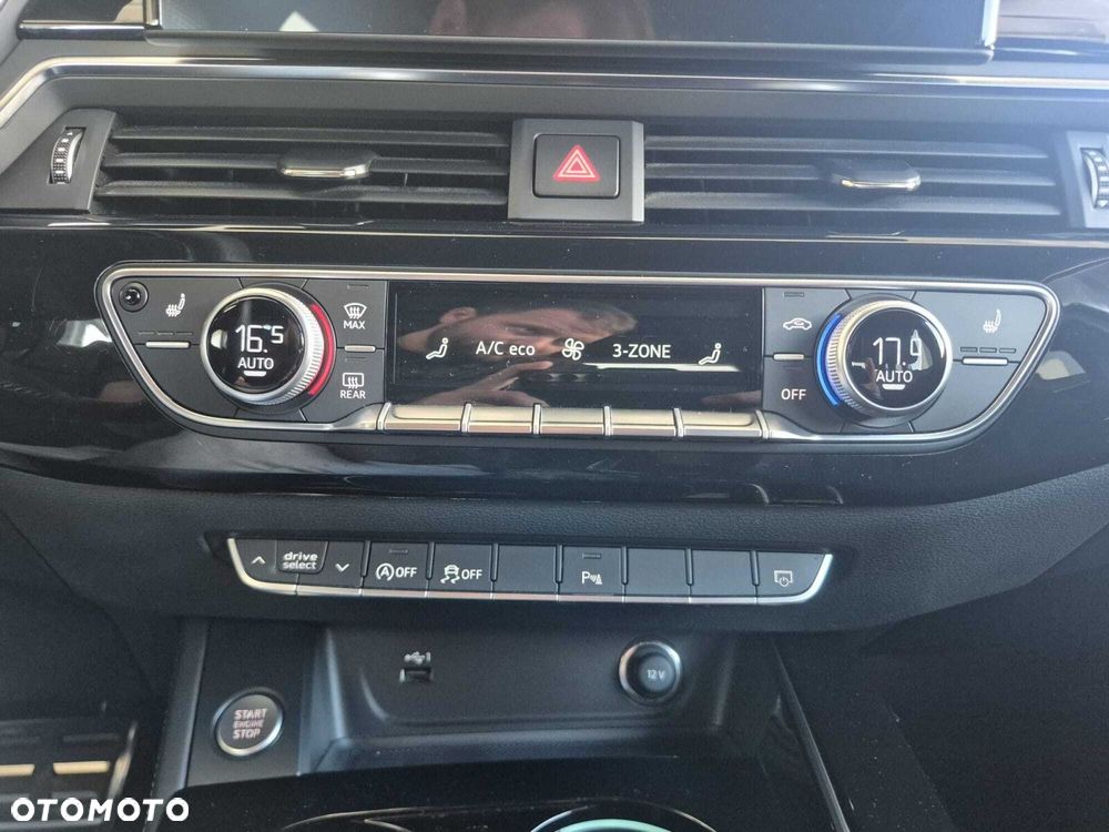 Audi A4 Avant 40 TDI mHEV Quattro S Line S tronic - 29