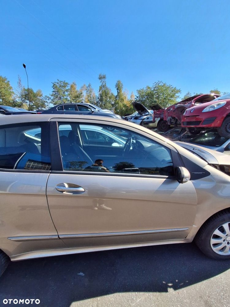 MERCEDES W169 2.0 drzwi prawe przód bez lusterka 791 - 1