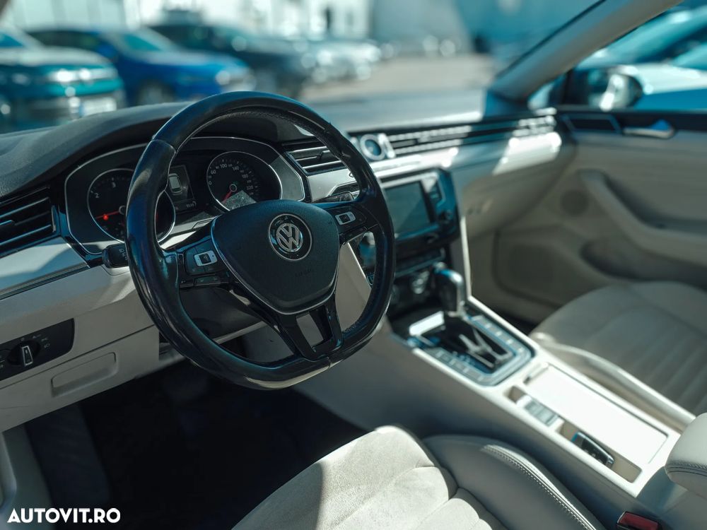 Volkswagen Passat 2.0 TDI DSG 4Motion Highline - 8