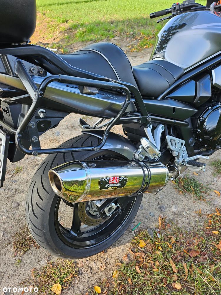 Suzuki GSX - 7