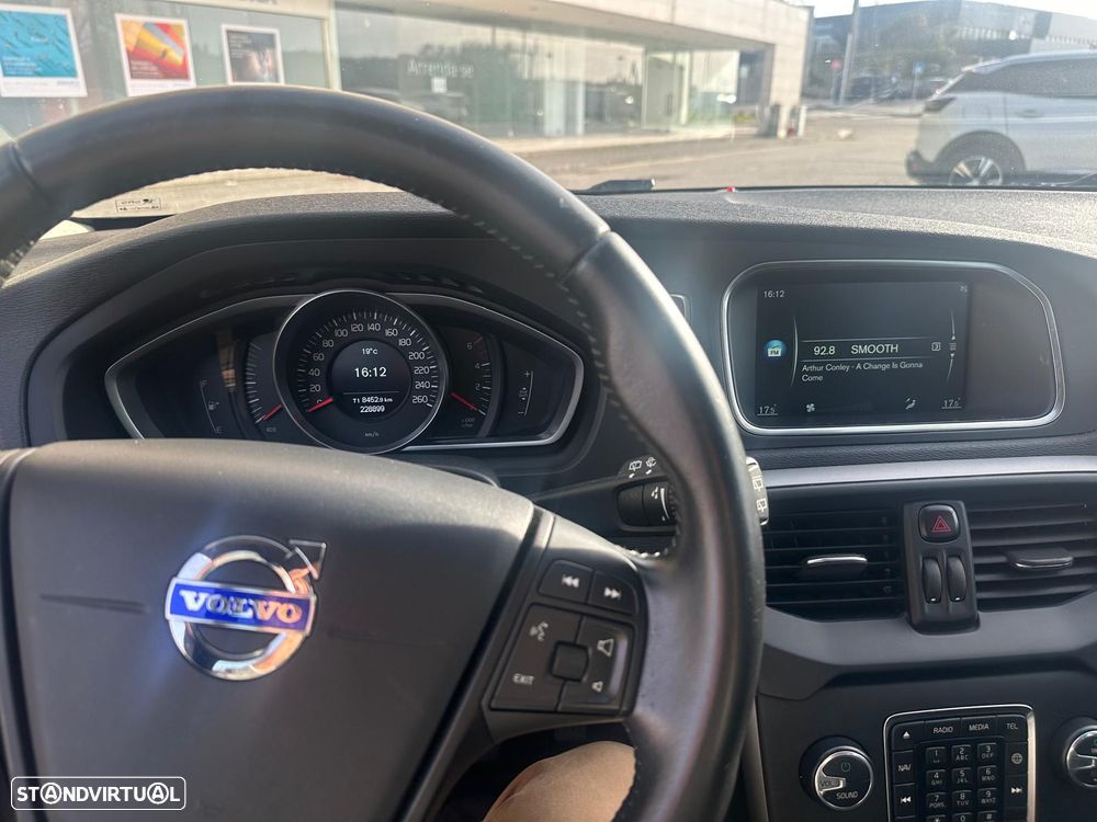 Volvo V40 2.0 D2 Momentum - 10